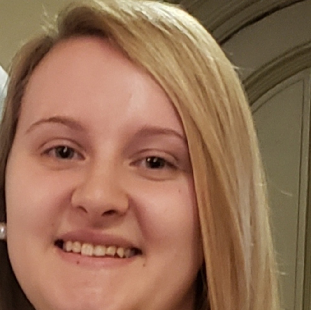 Meet your Posher, Carolyn